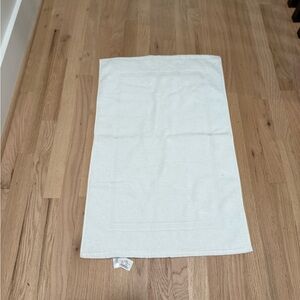 Restoration Hardware Bath Rug Tub Mat White